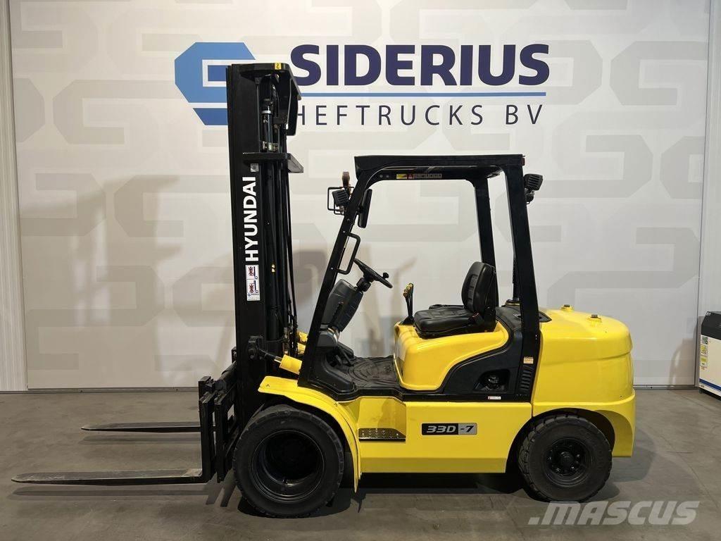 Hyundai 33D-7 Dieseltrukit