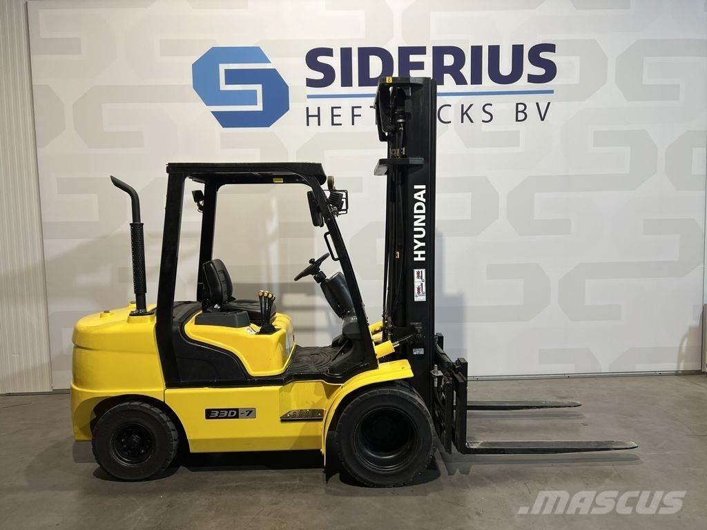 Hyundai 33D-7 Dieseltrukit