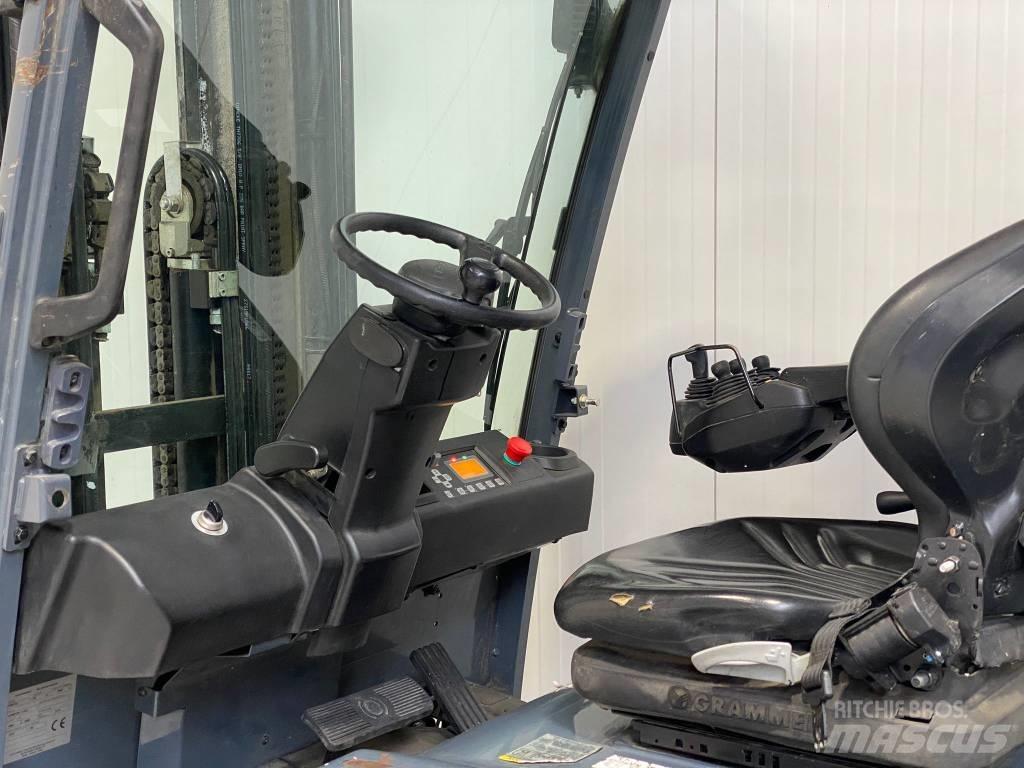 Toyota 8FBMT25 Sähkötrukit