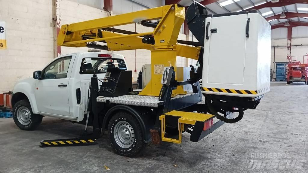 VERSALIFT LAT 135 Nostolava-autot