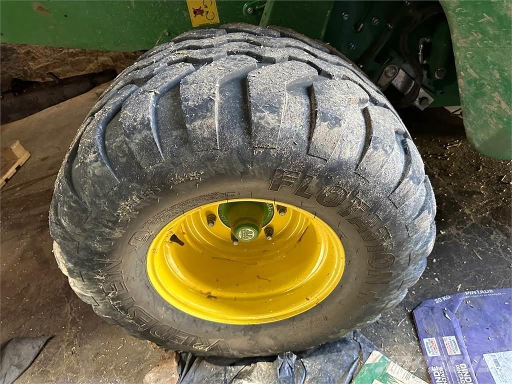 John Deere V461M Pyöröpaalaimet
