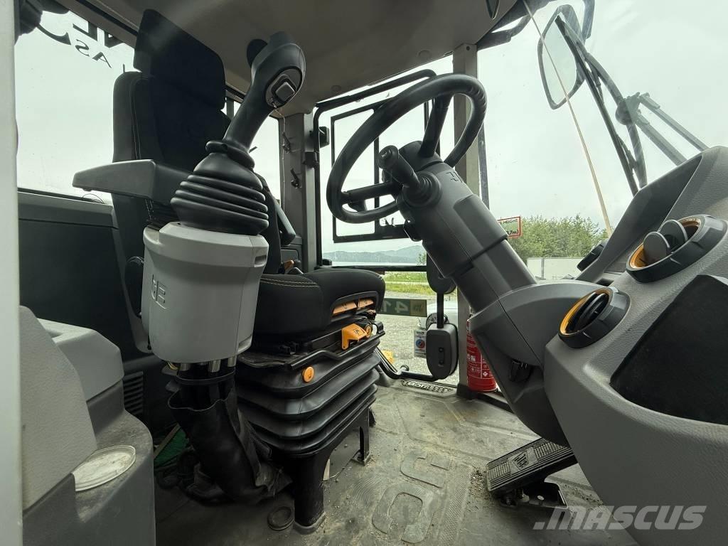 JCB 413K Pyöräkuormaajat