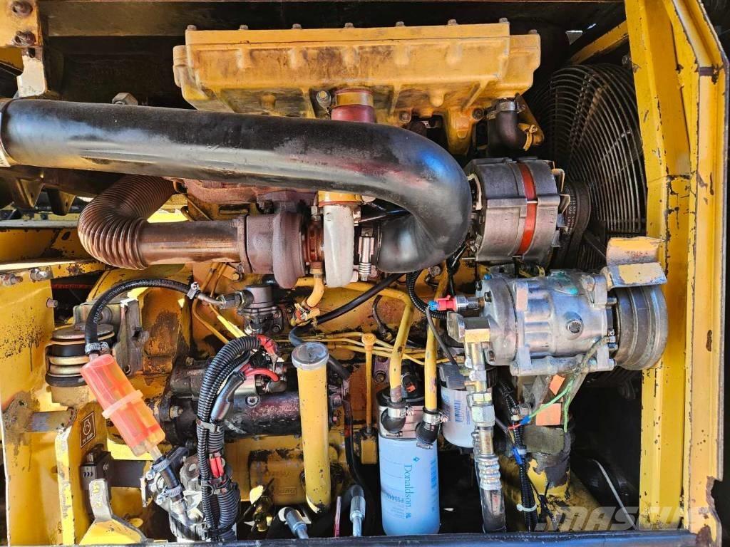 CAT M 312 Pyöräkaivukoneet