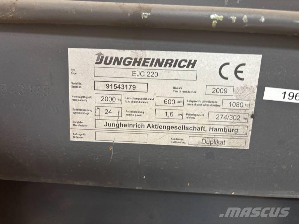 Jungheinrich EJC220 Käyden ajettavat pinoamistrukit