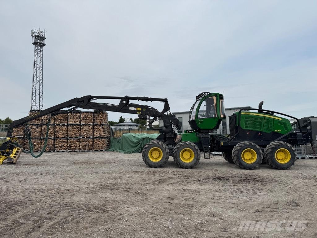 John Deere 1270 G Harvesterit