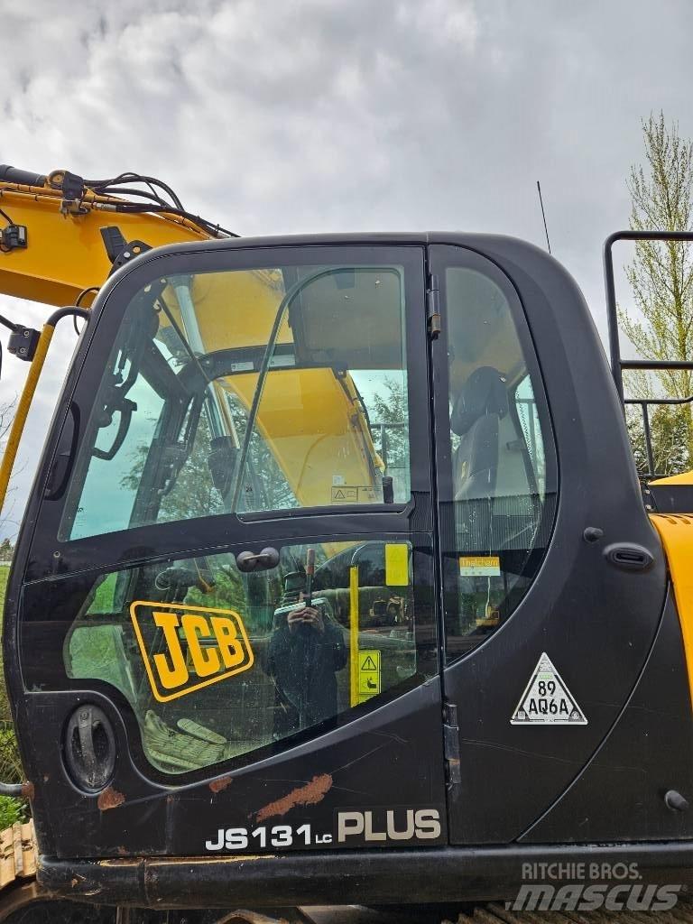 JCB JS 131 LC Telakaivukoneet