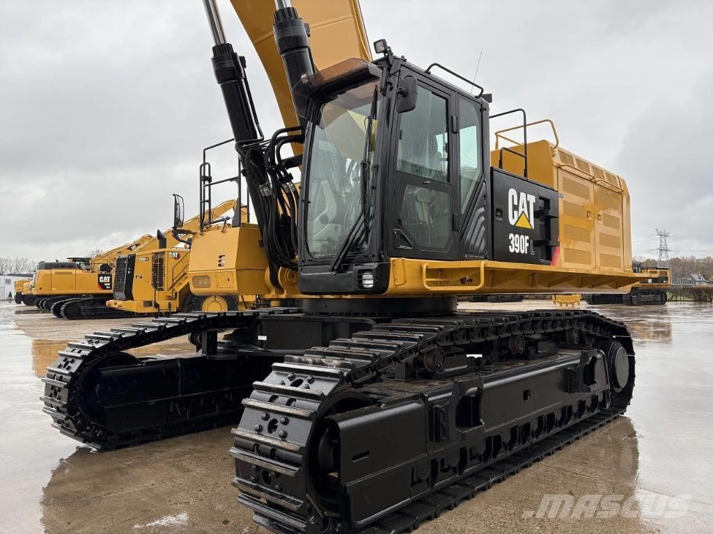CAT 390F Long Reach Pitkävartiset kaivinkoneet