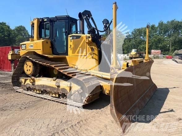 CAT D6T XW Telaketjupuskutraktorit