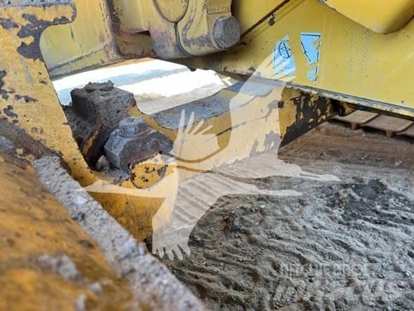 CAT D6T XW Telaketjupuskutraktorit