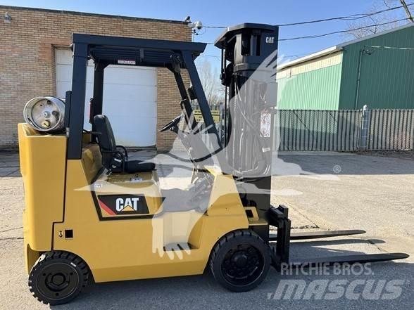 CAT GC40KSTR Dieseltrukit