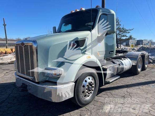 Peterbilt 567 Vetopöytäautot
