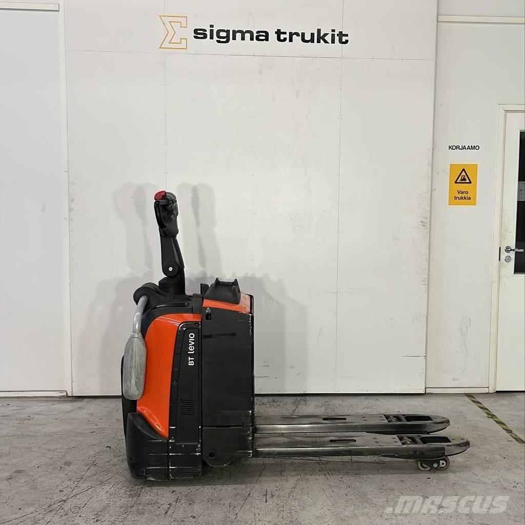 Toyota BT LPE 200 Lavansiirtotrukit ajotasolla