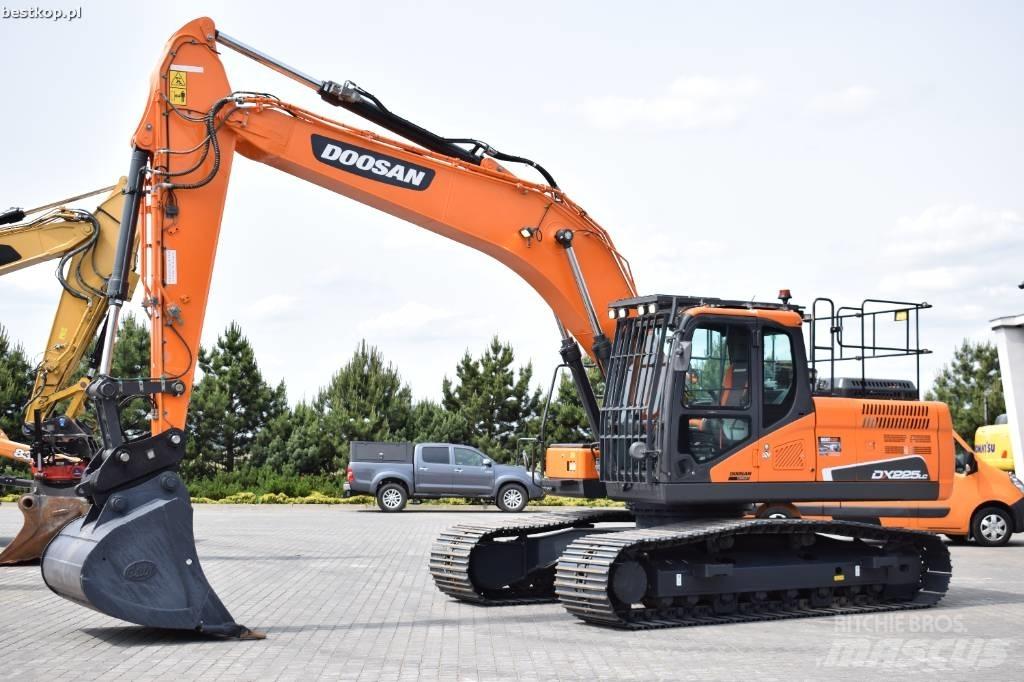 Doosan DX 225 LC-5 Telakaivukoneet