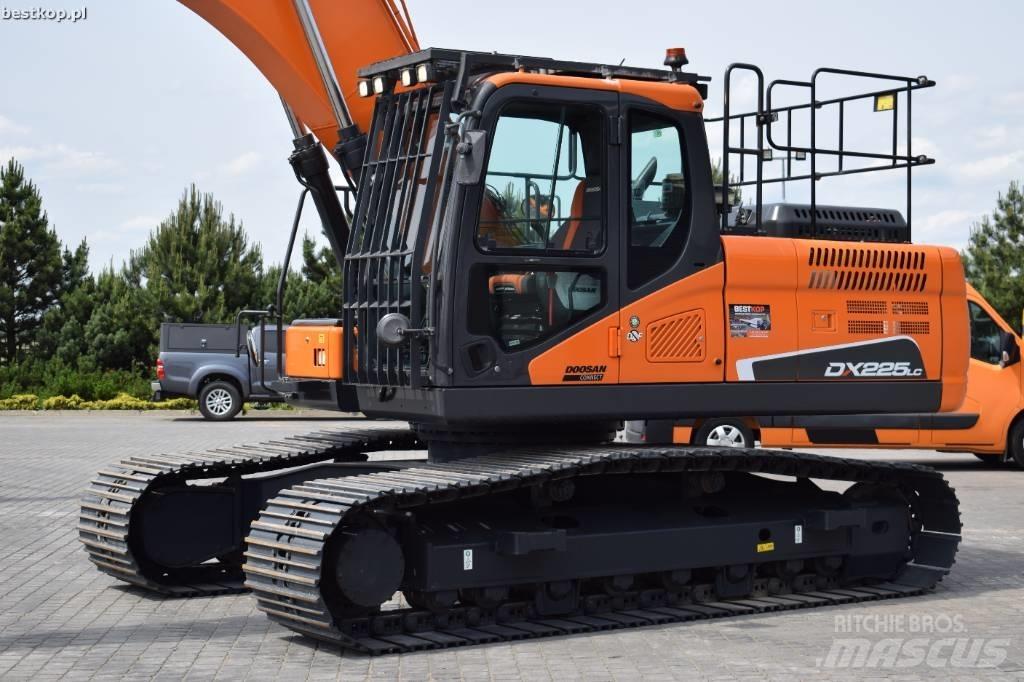 Doosan DX 225 LC-5 Telakaivukoneet