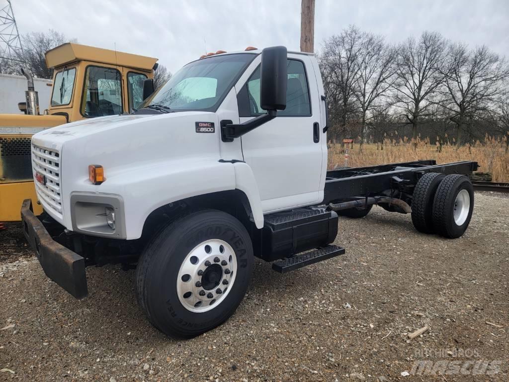GMC C8500 Kuorma-autoalustat