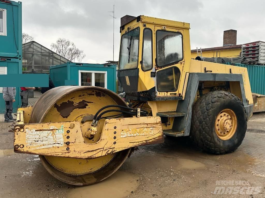 Bomag BW 213 D Yksivalssijyrät