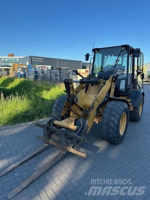CAT 908 H Pyöräkuormaajat