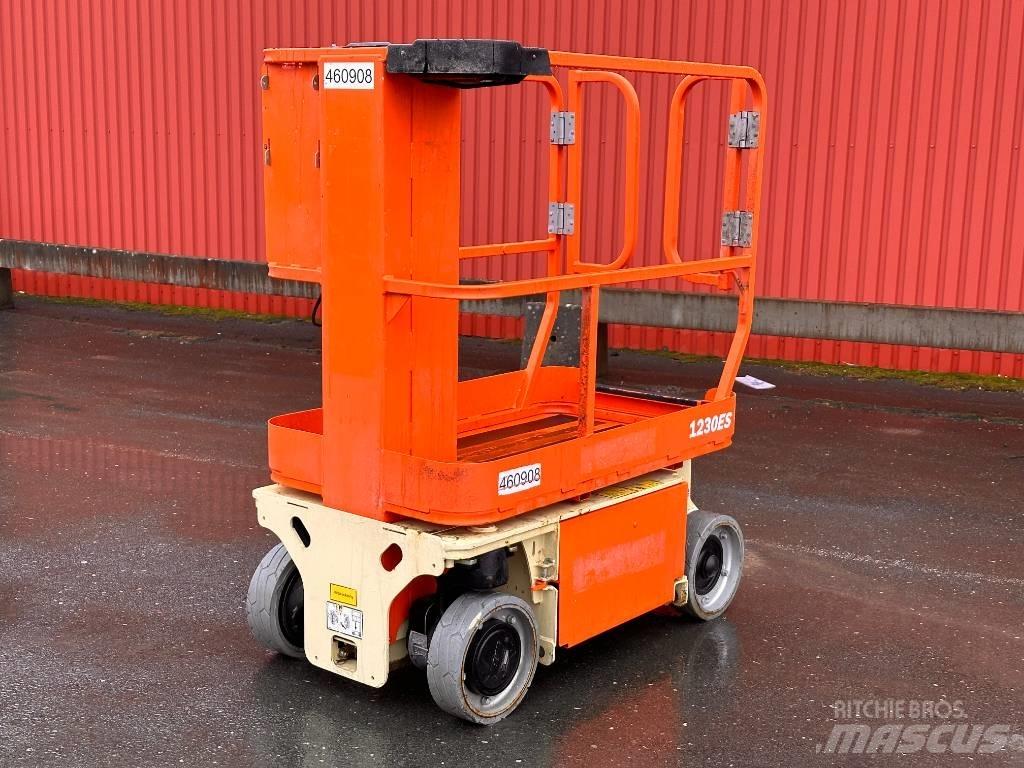 JLG 1230 ES Saksilavat