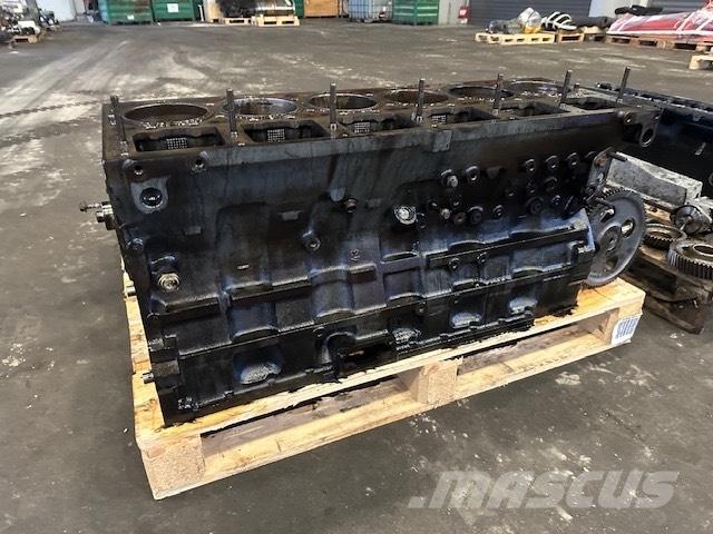 Cummins ISME420-30 Moottorit