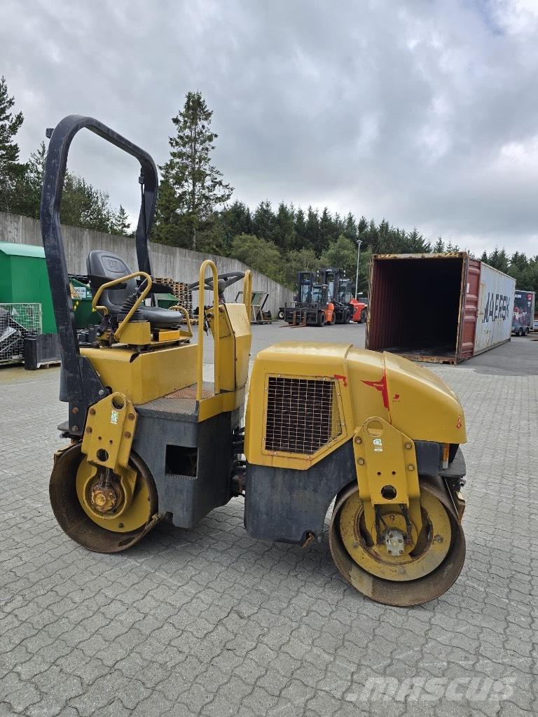 CAT CB 214 D Tandemjyrät