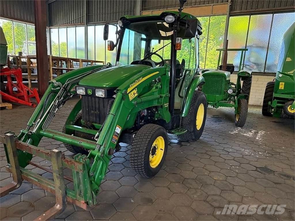 John Deere 3320 Traktorit