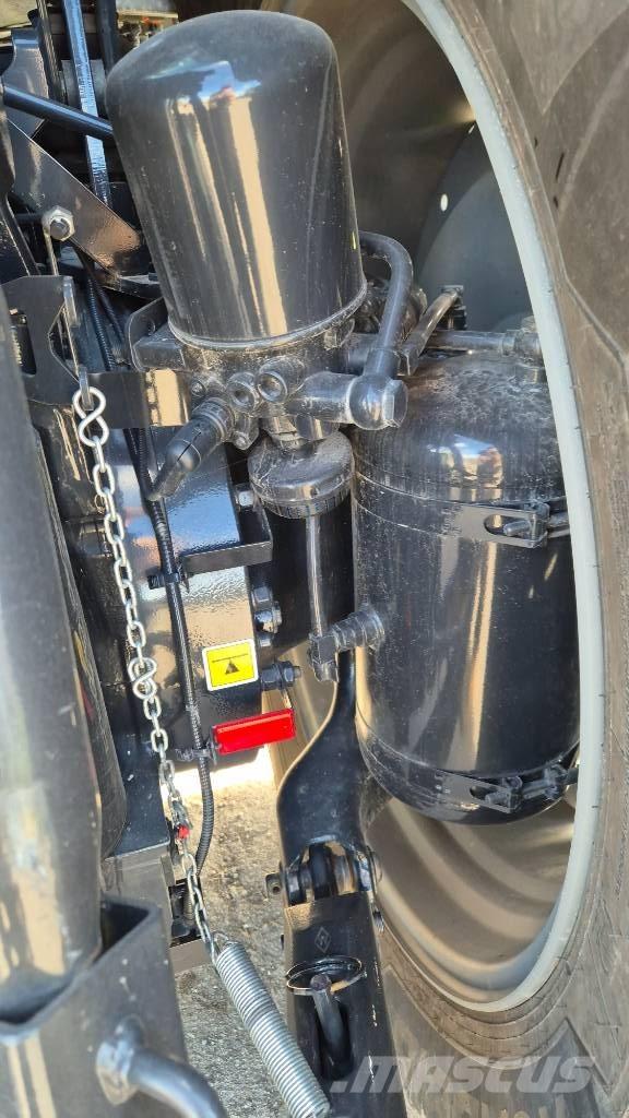 Deutz-Fahr 7250 TTV Traktorit