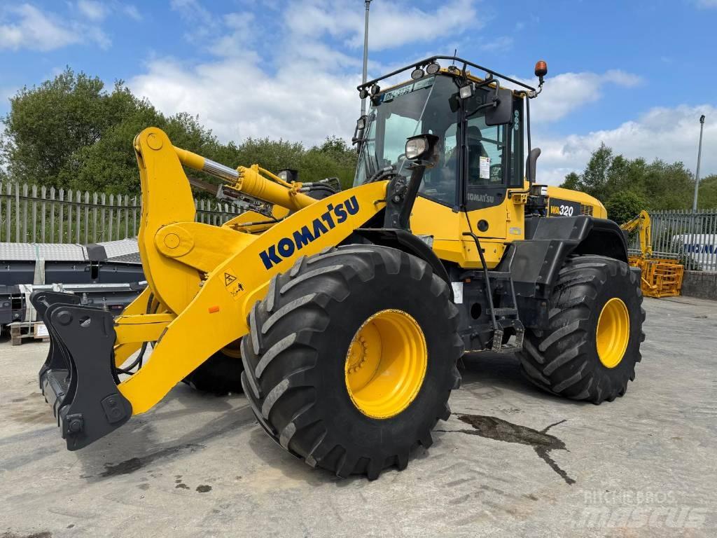 Komatsu WA320-7 Pyöräkuormaajat