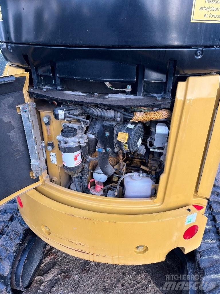 CAT 302 Minikaivukoneet < 7t