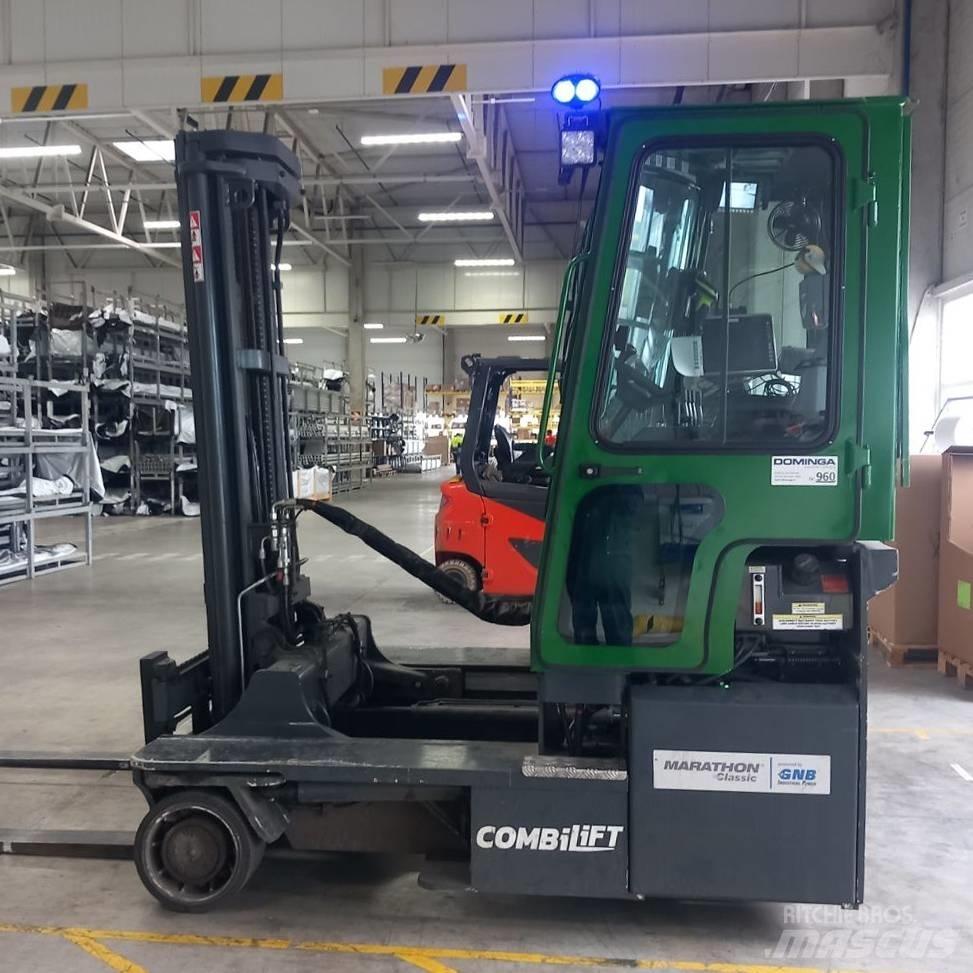Combilift C 4000 E Nelitietrukit