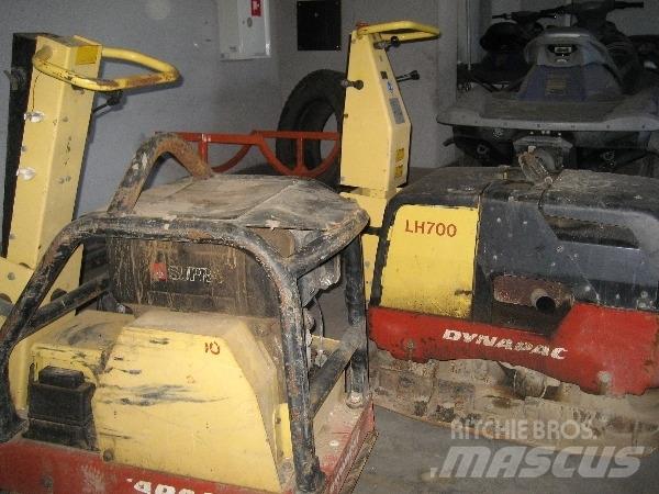Dynapac LH700 Tärylevyt