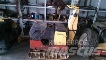 Dynapac LH700 Tärylevyt