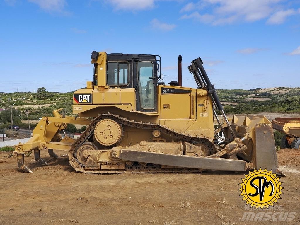 CAT D 6 T XL Telaketjupuskutraktorit