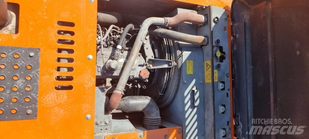 Hitachi ZX 210 LC-3 Telakaivukoneet