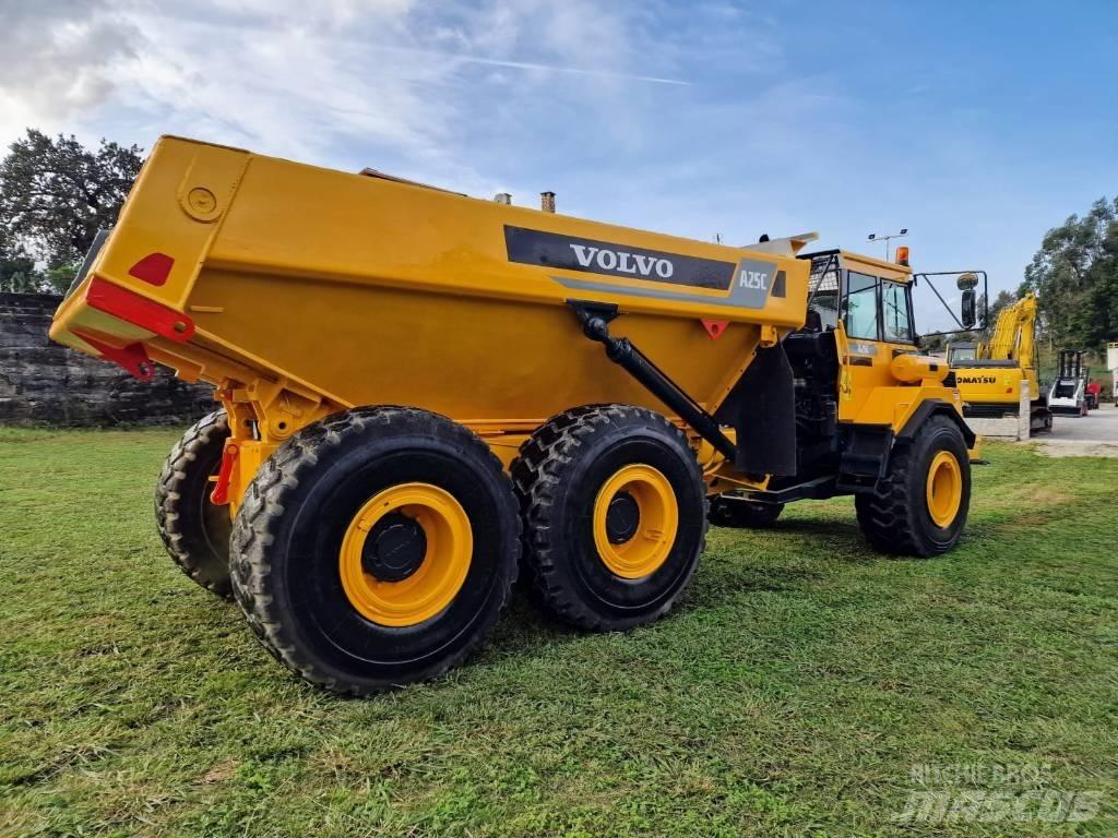 Volvo A 25 C Dumpperit