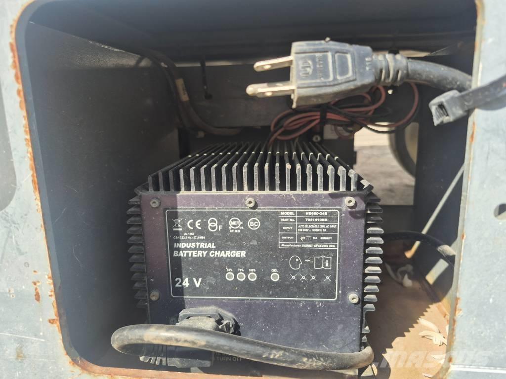 SkyJack SJ 4626 Saksilavat