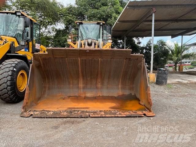 Volvo L 260 H Pyöräkuormaajat