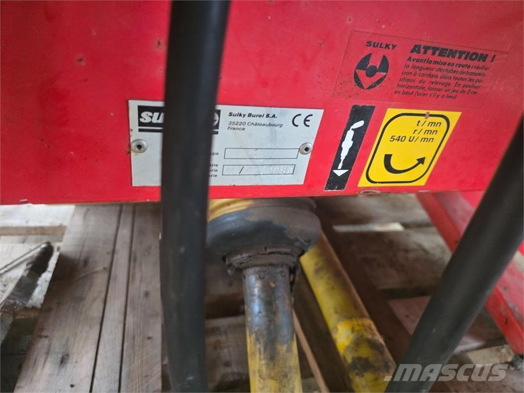 Sulky DPX 5 Lannoitteenlevittimet