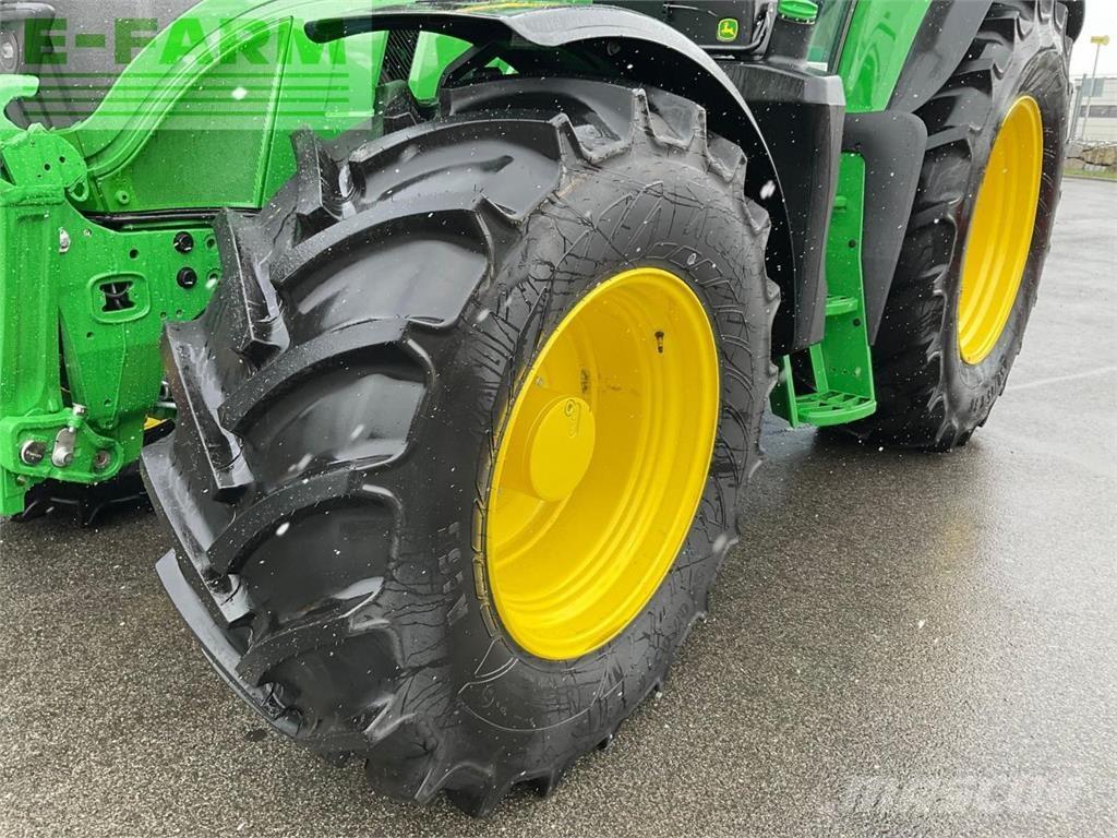 John Deere 6M 150 Traktorit