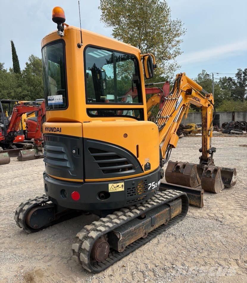 Hyundai R25Z-9 AK Minikaivukoneet < 7t
