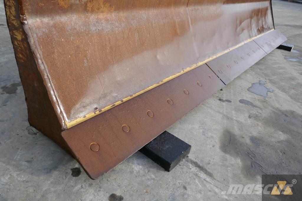 CAT Skidder blade Puskulevyt