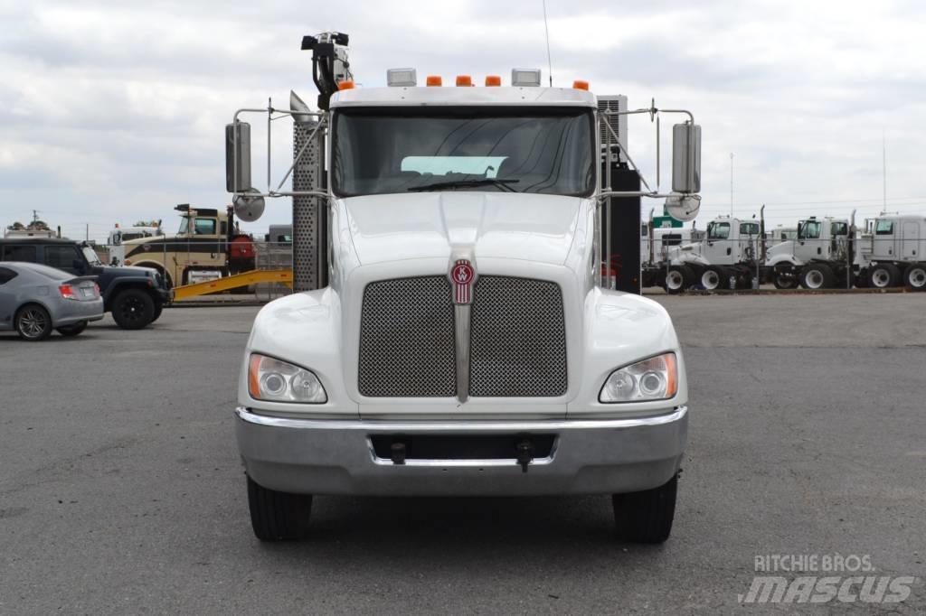 Kenworth T 270 Tienhoitoautot