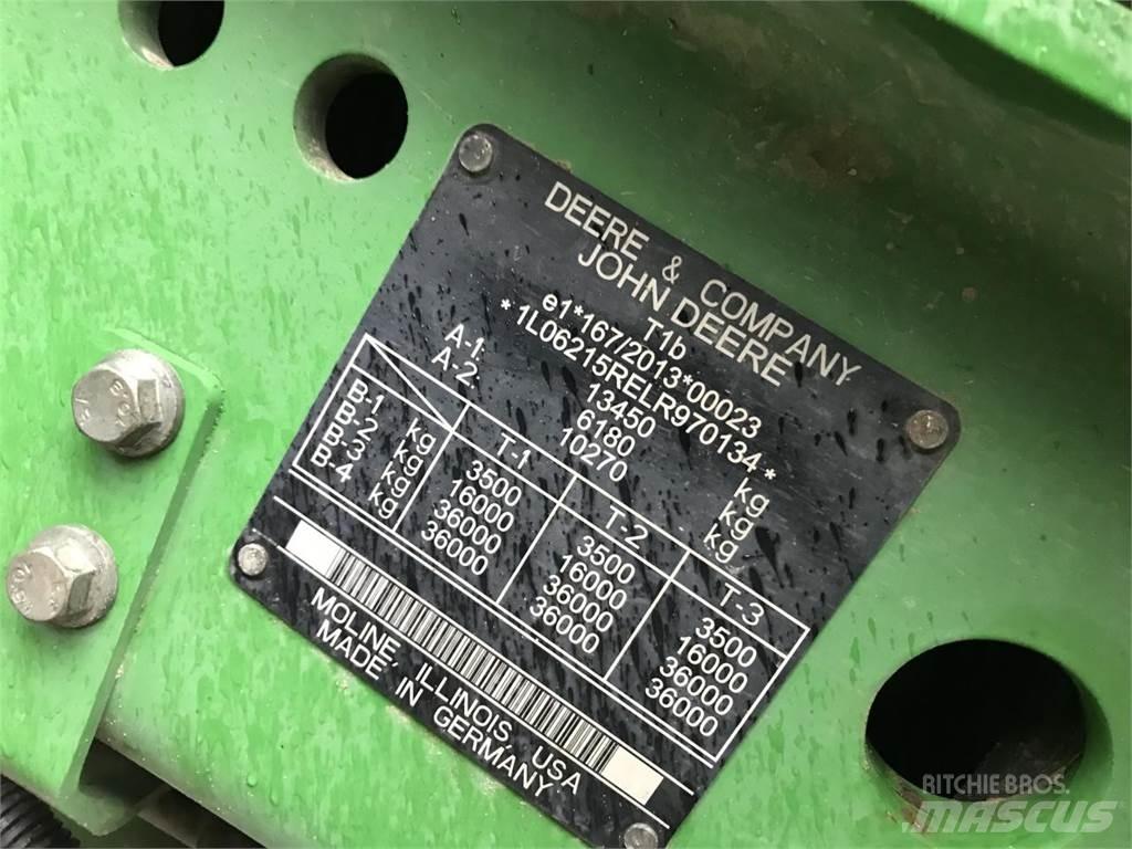 John Deere 6215R Traktorit