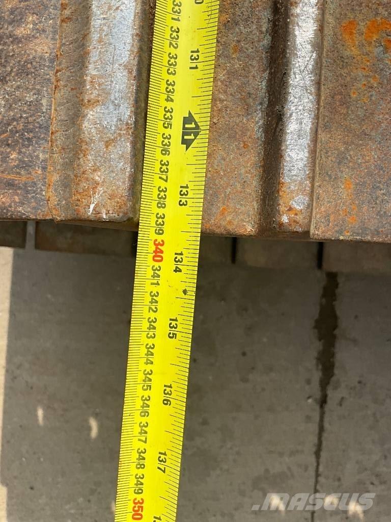 Hitachi ZX 250 LC-6 Pitkävartiset kaivinkoneet