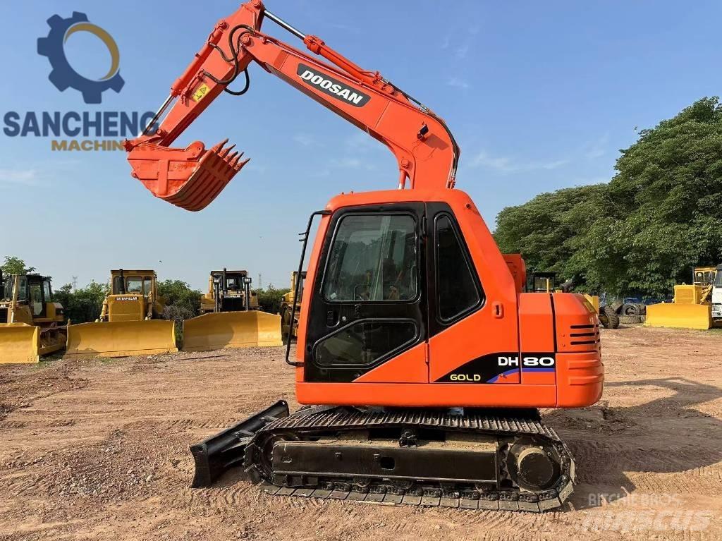 Doosan DH 80 Midikaivukoneet 7t - 12t