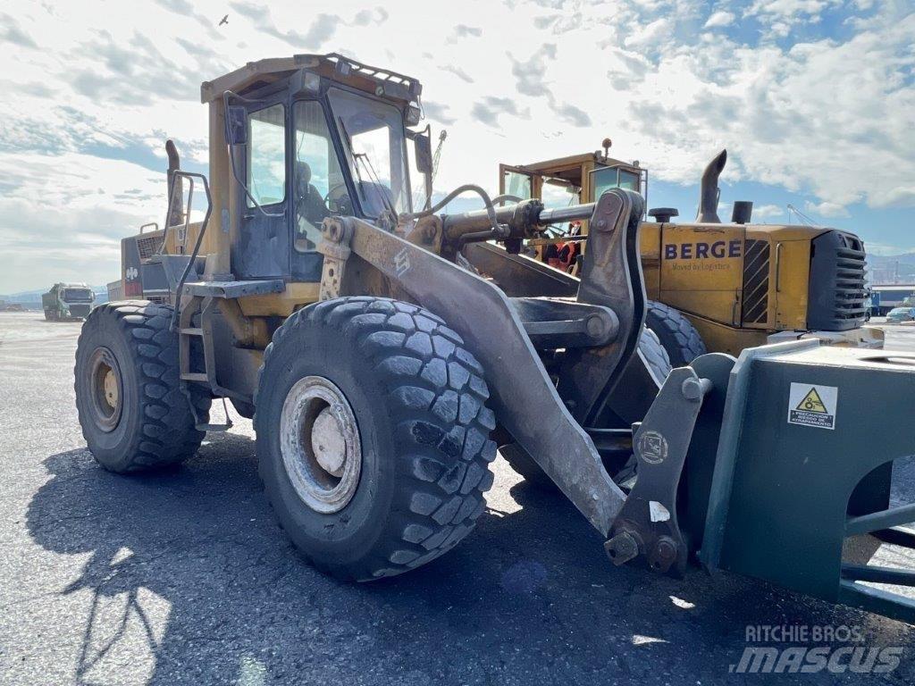 Komatsu WA 470-1 Pyöräkuormaajat
