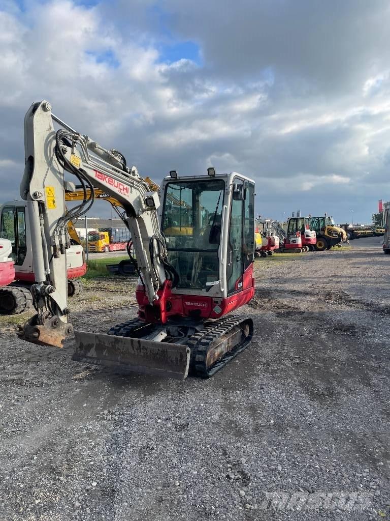 Takeuchi TB 230 Minikaivukoneet < 7t