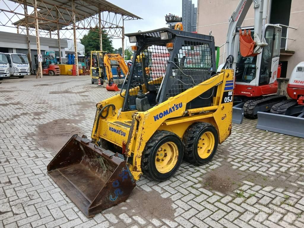 Komatsu SK 05 J Liukuohjatut kuormaajat