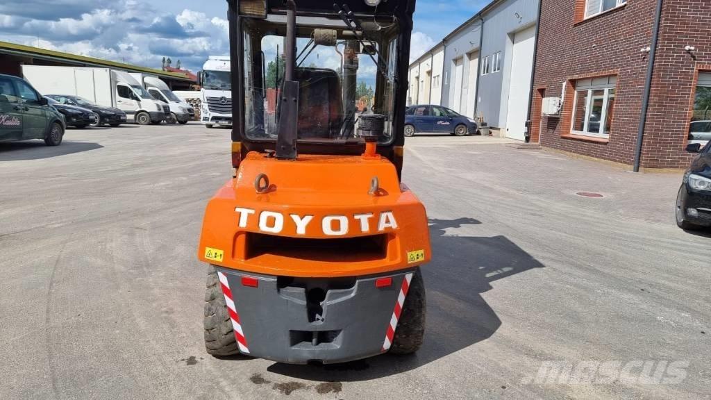 Toyota FD 55 Dieseltrukit