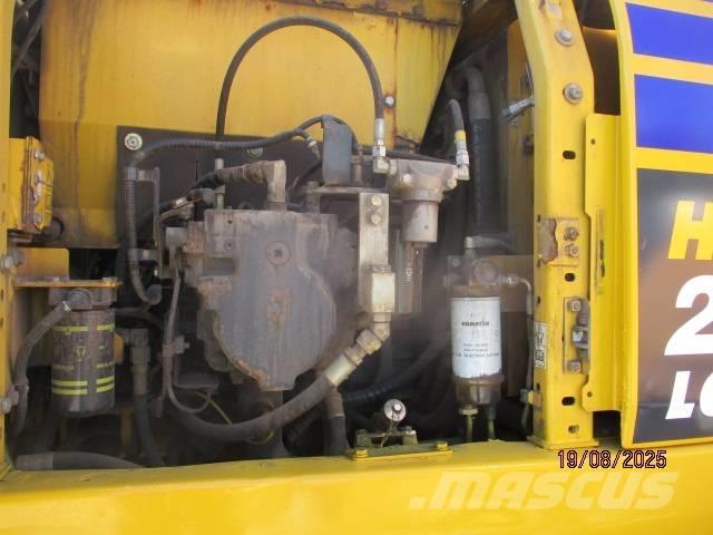 Komatsu HR 215 Telakaivukoneet