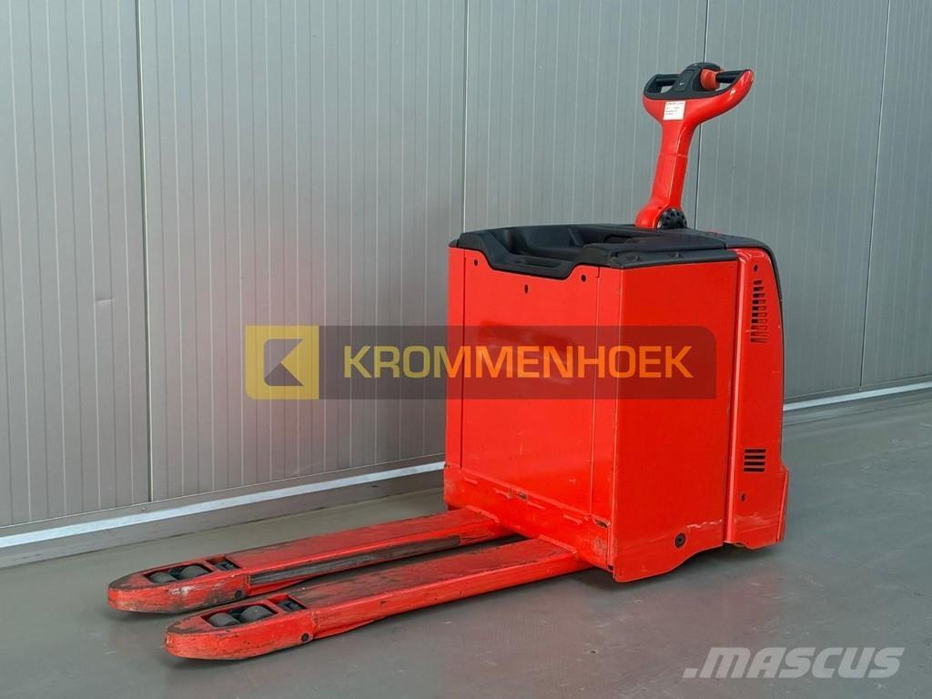 Linde T 30 Lavansiirtotrukit
